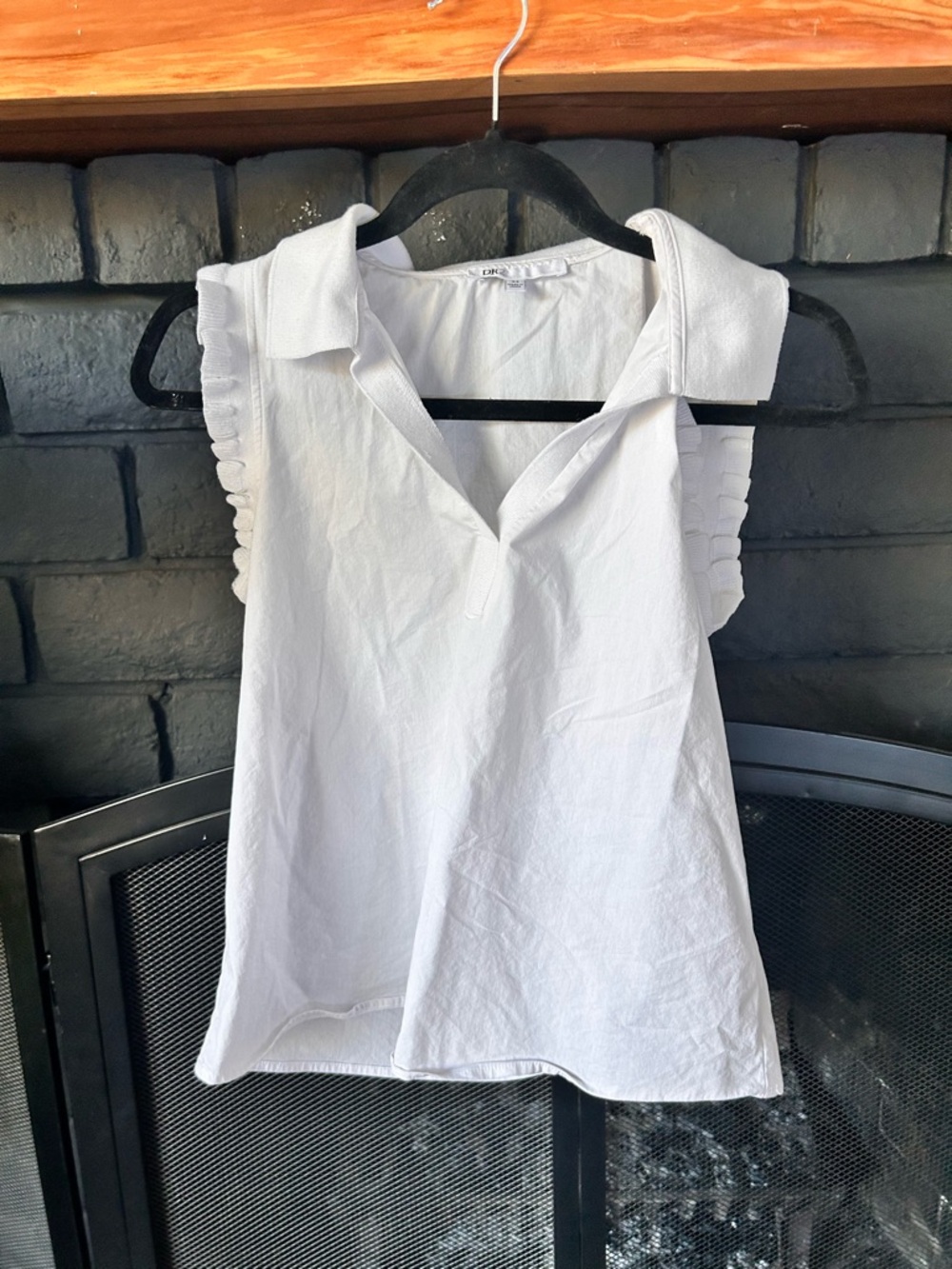 DR2 White Sleeveless Ruffle-Trim Polo tank Top sleeveless xs